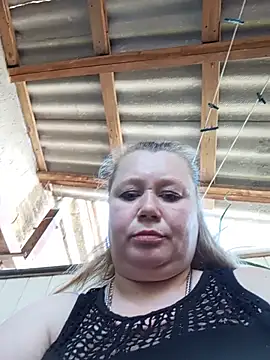Snapshot of KiraStanton chatting on 06.22.26 KiraStanton online show from 06.22.26