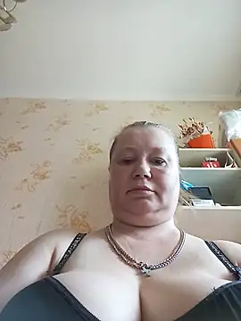Snapshot of KiraStanton chatting on 06.30.26 KiraStanton online show from 06.30.26