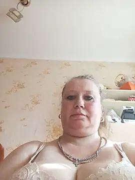Snapshot of KiraStanton chatting on 07.20.26 KiraStanton online show from 07.20.26