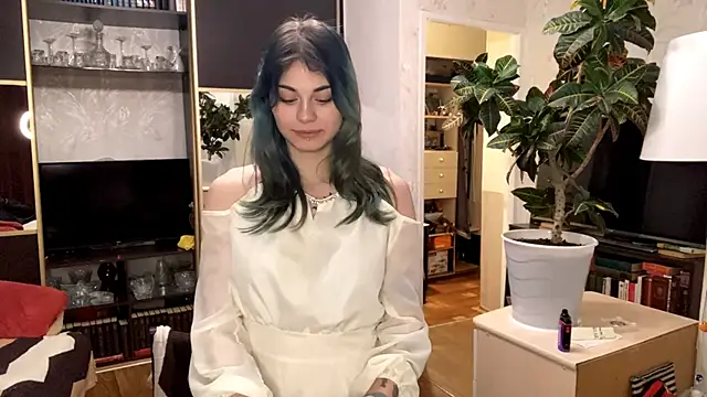 Emmibrilson online show from 02.20.26