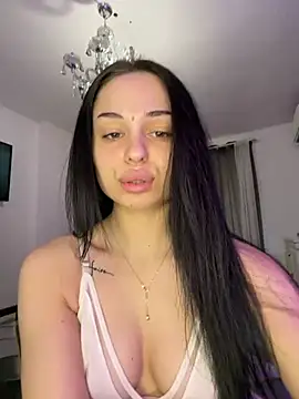 Snapshot of Olivia_Noor chatting on 04.29.26 Olivia Noor online show from 04.29.26
