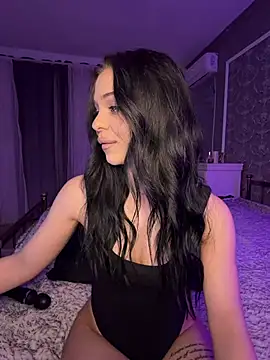 Snapshot of Olivia_Noor chatting on 05.16.26 Olivia Noor online show from 05.16.26