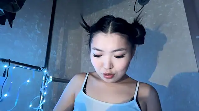 Snapshot of MeiMoon chatting on 02.21.26 MeiMoon online show from 02.21.26