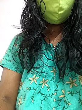 Snapshot of Shaliniqueen chatting on 03.05.26 Shaliniqueen online show from 03.05.26