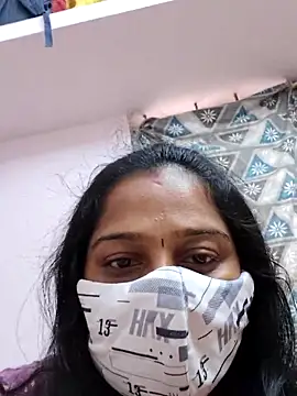 Snapshot of Shaliniqueen chatting on 06.15.26 Shaliniqueen online show from 06.15.26