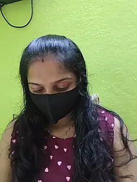 Snapshot of Shaliniqueen chatting on 06.18.26 Shaliniqueen online show from 06.18.26