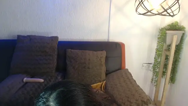 milk chloe  online show from 03.30.26