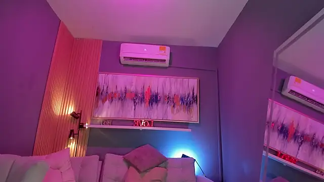 janinne lu online show from 04.06.26