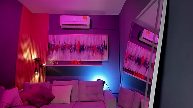 janinne lu online show from 04.07.26