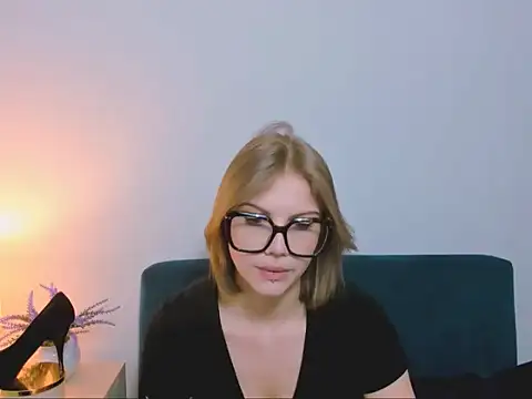 StormiSmooth online show from 03.31.26