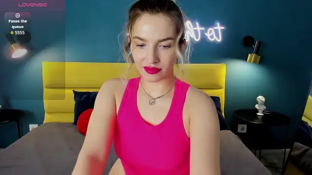 StellaAlluring online show from 05.19.26