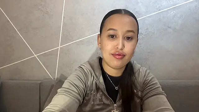 Dana 005 online show from 04.12.26