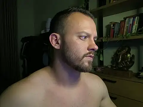 Snapshot of amanteloiro chatting on 05.28.26 amanteloiro online show from 05.28.26