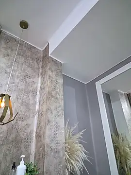 Allice Evens online show from 04.14.26