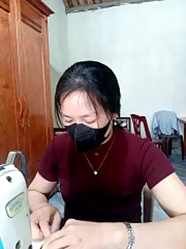 Snapshot of millkon chatting on 02.27.26 millkon online show from 02.27.26