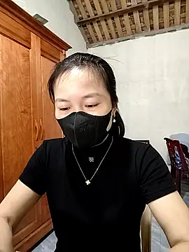 Snapshot of millkon chatting on 02.28.26 millkon online show from 02.28.26