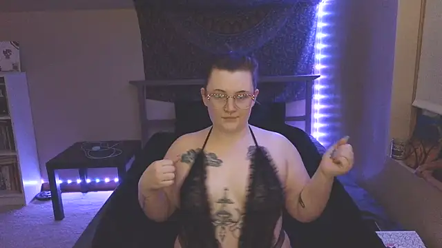 Snapshot of VelvetVixenXOX chatting on 03.14.26 VelvetVixenXOX online show from 03.14.26