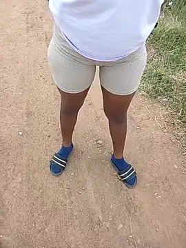 Snapshot of Dee-n-Dee_nyash chatting on 02.24.26 Dee-n-Dee nyash online show from 02.24.26