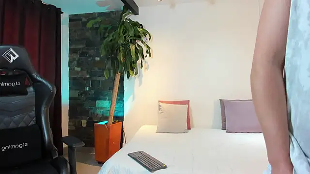 SamJoness  online show from 03.02.26