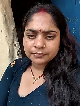 Snapshot of Aanushaka chatting on 04.21.26 Aanushaka online show from 04.21.26