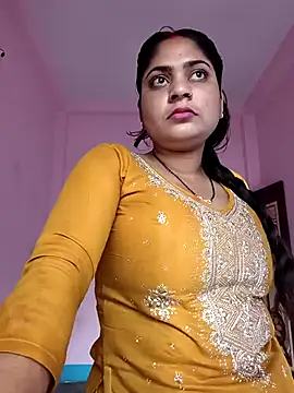 Snapshot of Aanushaka chatting on 05.08.26 Aanushaka online show from 05.08.26