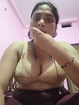 Snapshot of Aanushaka chatting on 05.22.26 Aanushaka online show from 05.22.26
