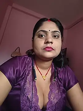 Snapshot of Aanushaka chatting on 05.27.26 Aanushaka online show from 05.27.26