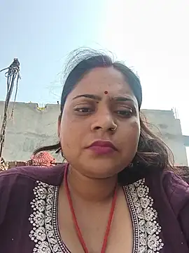 Snapshot of Aanushaka chatting on 06.16.26 Aanushaka online show from 06.16.26