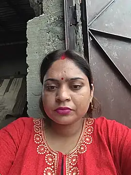 Snapshot of Aanushaka chatting on 06.26.26 Aanushaka online show from 06.26.26
