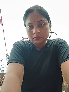 Snapshot of Aanushaka chatting on 07.16.26 Aanushaka online show from 07.16.26
