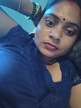 Snapshot of Aanushaka chatting on 08.04.26 Aanushaka online show from 08.04.26