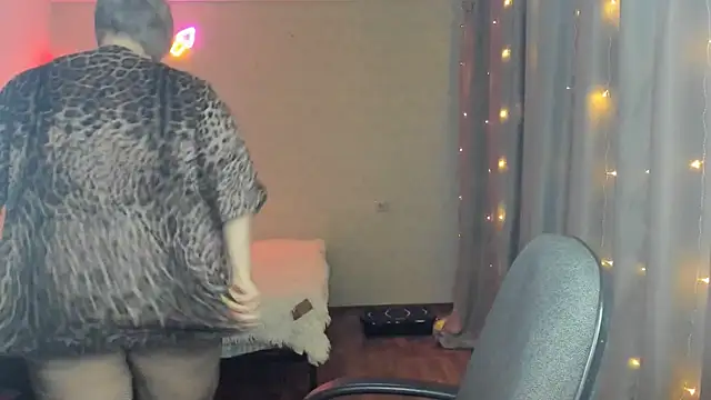 Mary-Leee online show from 03.11.26