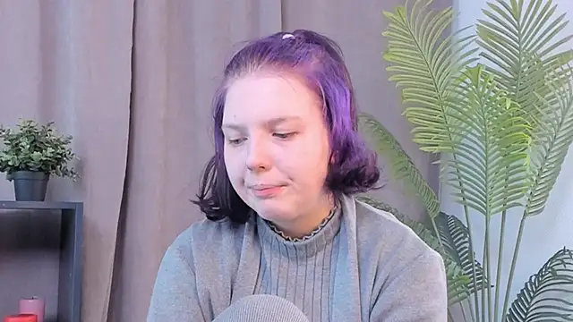 Snapshot of OllieLirette chatting on 02.26.26 OllieLirette online show from 02.26.26