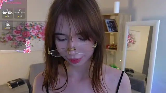 Jennin Hearl online show from 04.18.26