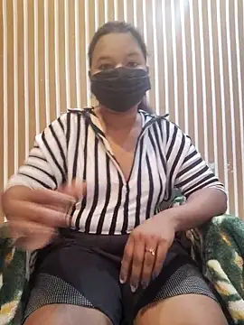 Snapshot of Cutie_bae011 chatting on 02.26.26 Cutie bae011 online show from 02.26.26