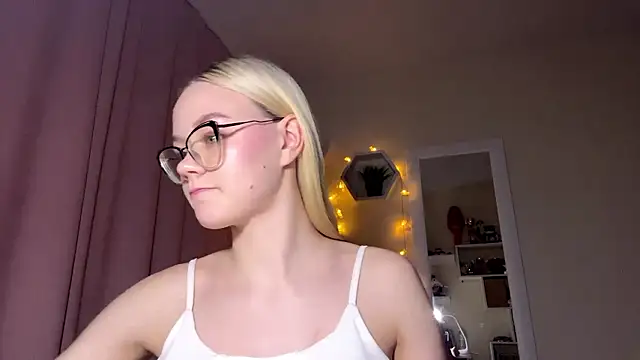 MiaCashe online show from 03.02.26