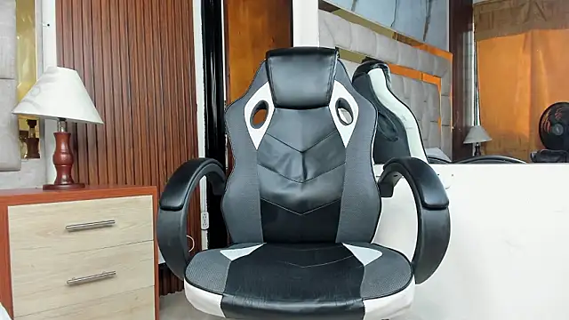 Snapshot of Keitty_Rose chatting on 03.02.26 Keitty Rose online show from 03.02.26