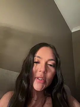 HiddenHalo1 online show from 03.08.26