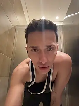 Thiago Jones1 online show from 03.10.26