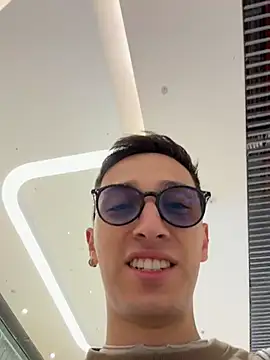 Thiago Jones1 online show from 04.09.26