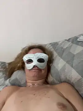 Snapshot of Cristal2342 chatting on 02.27.26 Cristal2342 online show from 02.27.26