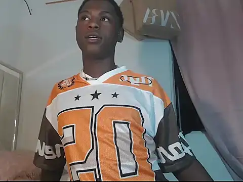 Snapshot of afodiita_Doll chatting on 02.22.26 afodiita Doll online show from 02.22.26