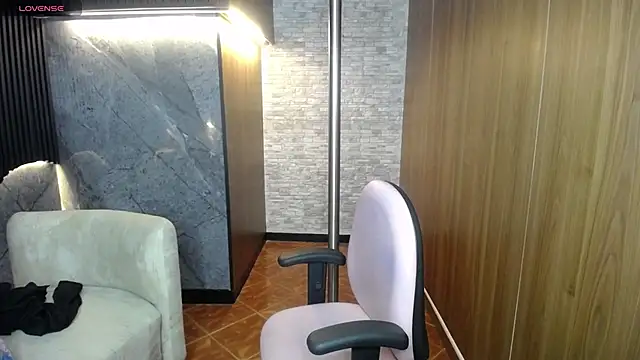 Aura cute  online show from 04.12.26