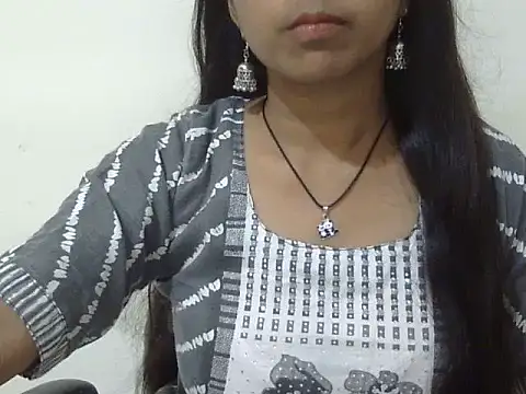 Snapshot of cute_momo_love chatting on 06.12.26 cute momo love online show from 06.12.26