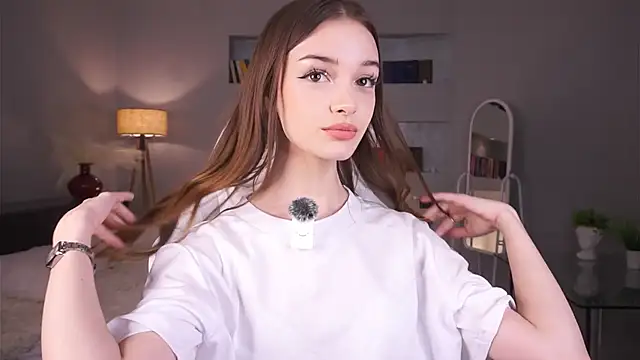 Snapshot of JodiAwyie chatting on 02.27.26 JodiAwyie online show from 02.27.26