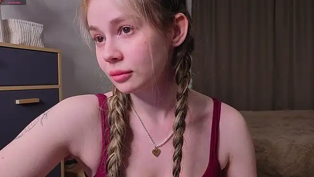 Dipamelly online show from 04.03.26