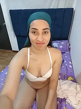 Snapshot of ANGELY_WET_JEET chatting on 06.08.26 ANGELY WET JEET online show from 06.08.26