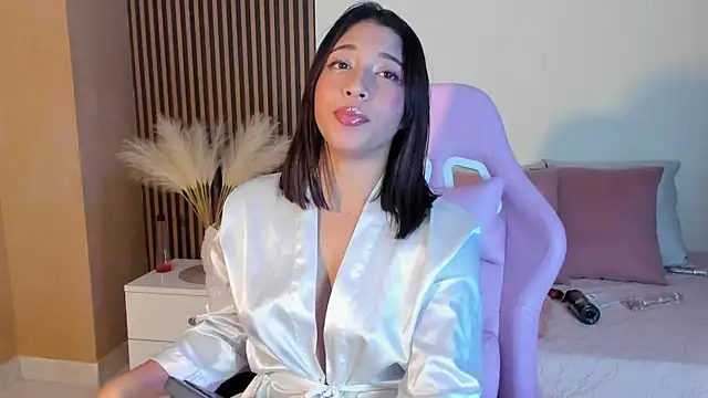 Snapshot of Holy_Lux chatting on 07.16.26 Holy Lux online show from 07.16.26