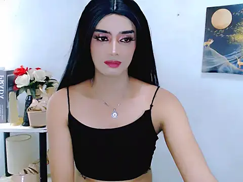 Queeny Cassandra online show from 04.14.26