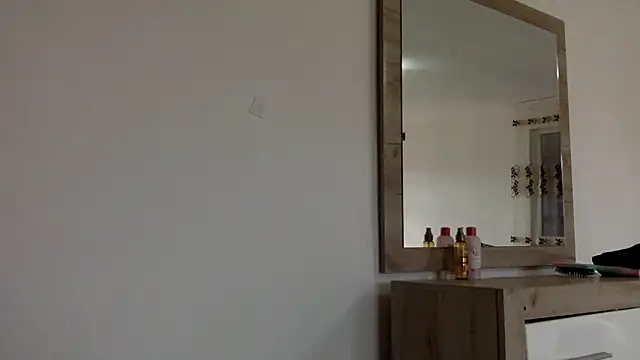 I amXenox online show from 04.05.26